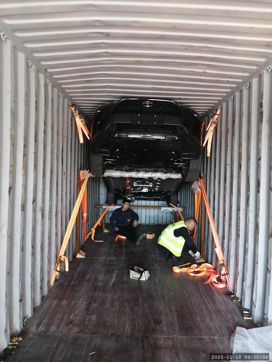 Latest company Cases about How We Load New Energy Vehicles into Containers: The Complete Container Loading Process