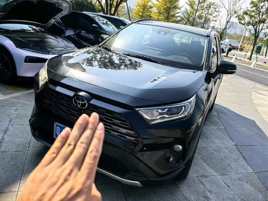 Купить Toyota RAV4 2020 Premium Edition SUV с 2,0L CVT 2WD автомобилем для одного владельца и пробегом 56 000 км Производство в сети