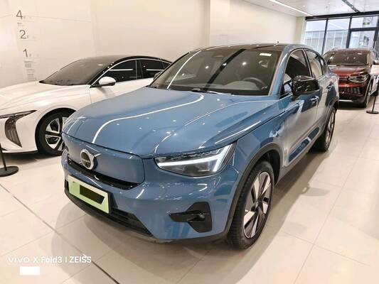 Buy 2024 Volv0 C40 Long Range PRO Electric SUV with Original Paint and Fully Loaded Premium Features online manufacture