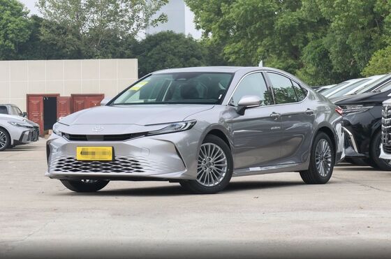 Good price Toyota Camry 2026 2.0E Elite in Obsidian Black, Platinum Pearl White, and Titanium Silver online